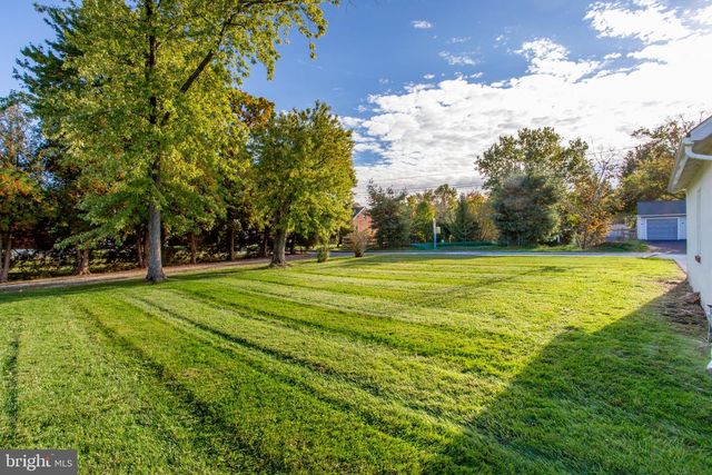 2149 BERGEY RD, Hatfield, PA 19440