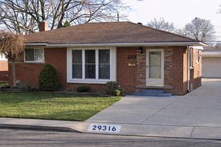 29316 N Roan Drive, Warren, MI 48093