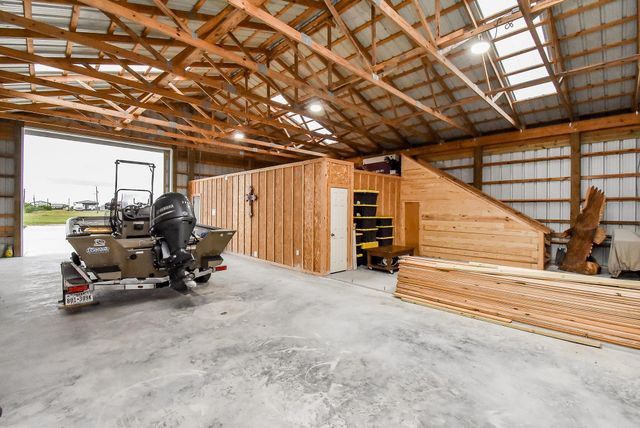 263 Kingfish Lane, Palacios, TX 77465