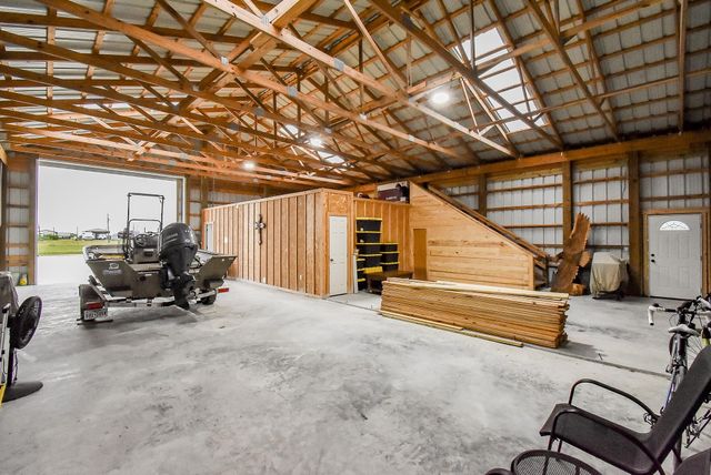 263 Kingfish Lane, Palacios, TX 77465