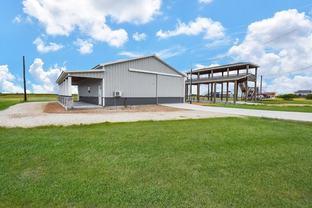 263 Kingfish Lane, Palacios, TX 77465