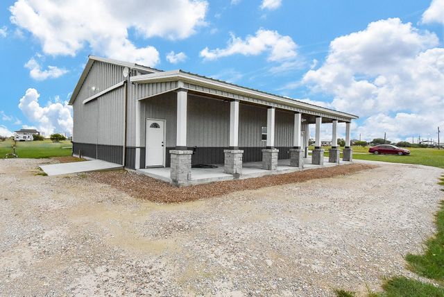 263 Kingfish Lane, Palacios, TX 77465