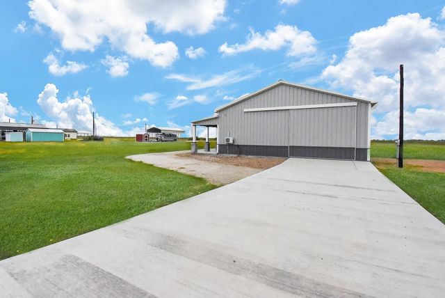 263 Kingfish Lane, Palacios, TX 77465