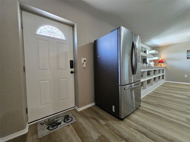 263 Kingfish Lane, Palacios, TX 77465