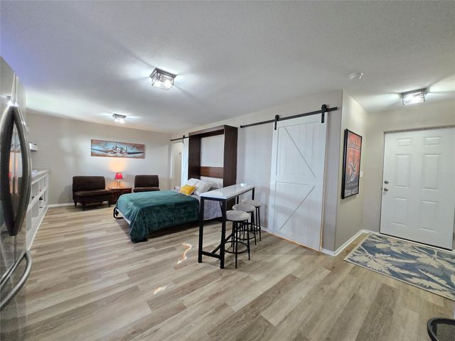 263 Kingfish Lane, Palacios, TX 77465