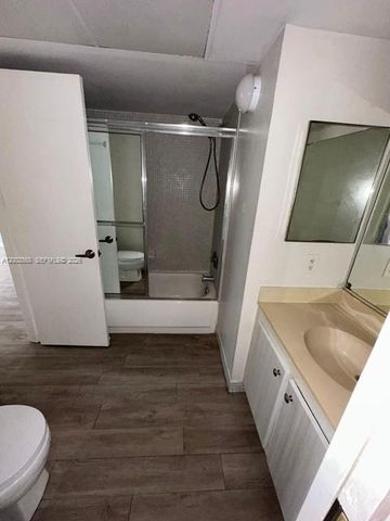 3123 Oakland Shores Dr D212, Oakland Park, FL 33309