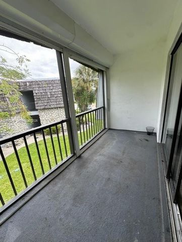 3123 Oakland Shores Dr D212, Oakland Park, FL 33309