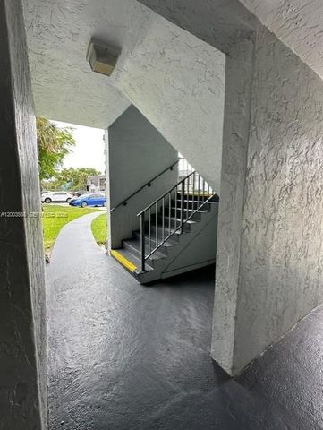 3123 Oakland Shores Dr D212, Oakland Park, FL 33309