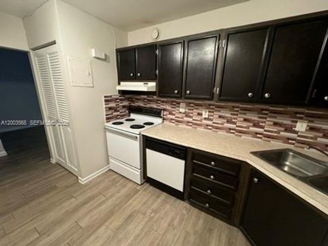 3123 Oakland Shores Dr D212, Oakland Park, FL 33309