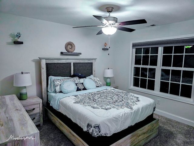 1718 Oak Forest Dr, Clarksville, TN 37043