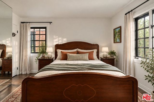 1207 S Orange Drive, Los Angeles, CA 90019