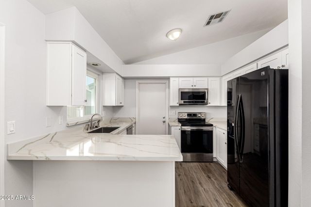 1810 W MISSION Drive, Chandler, AZ 85224