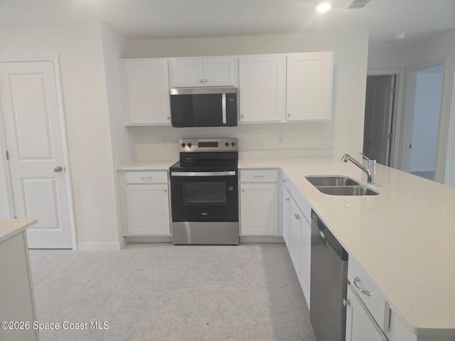 981 SW Richmond Circle SW, Palm Bay, FL 32908