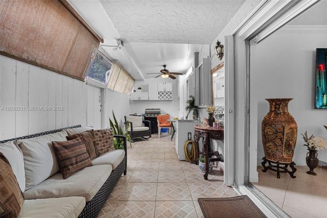 6095 W 18th Ave S107, Hialeah, FL 33012