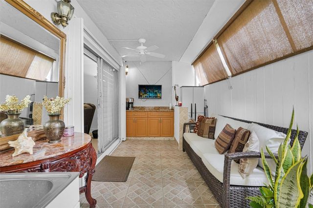 6095 W 18th Ave S107, Hialeah, FL 33012