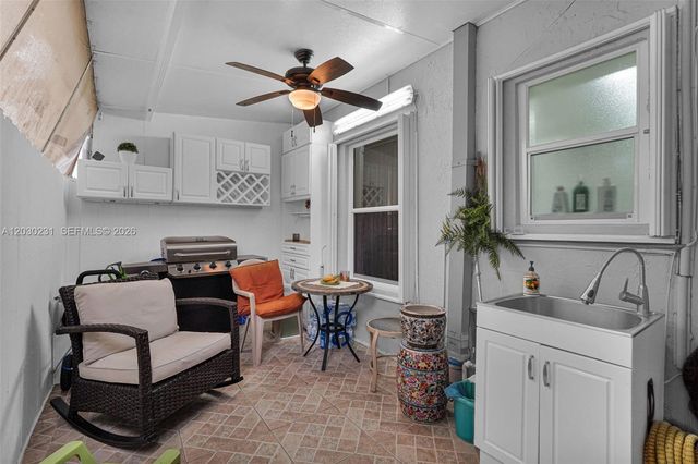 6095 W 18th Ave S107, Hialeah, FL 33012