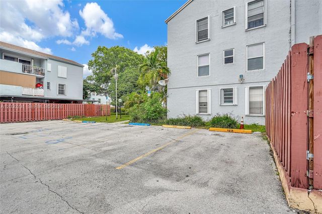 6095 W 18th Ave S107, Hialeah, FL 33012