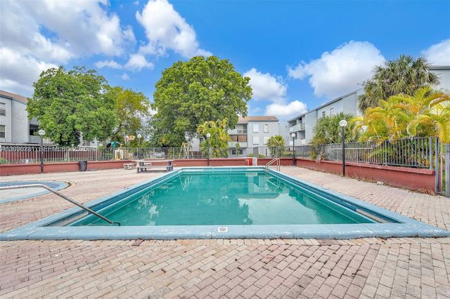 6095 W 18th Ave S107, Hialeah, FL 33012