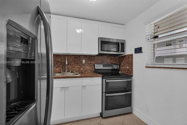 6095 W 18th Ave S107, Hialeah, FL 33012
