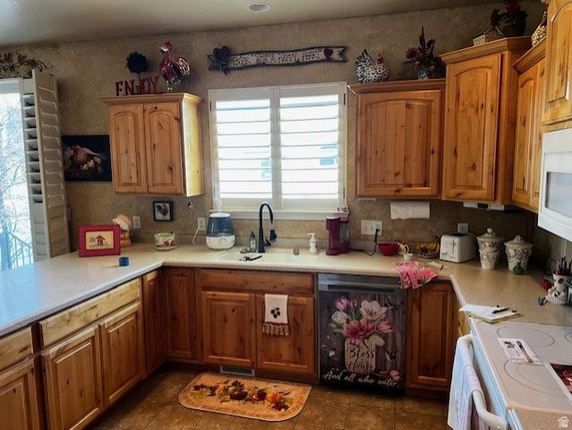 1542 W MYRTLEWOOD LN, South Jordan, UT 84095