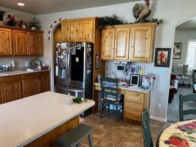 1542 W MYRTLEWOOD LN, South Jordan, UT 84095