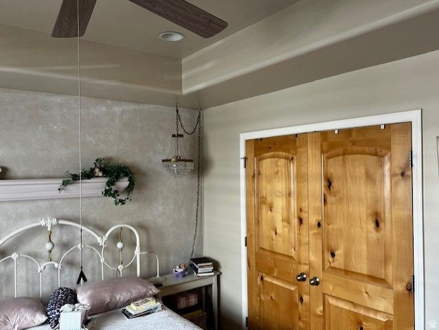 1542 W MYRTLEWOOD LN, South Jordan, UT 84095