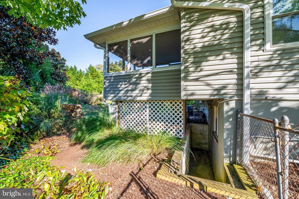 1419 MARINER DR, Arnold, MD 21012