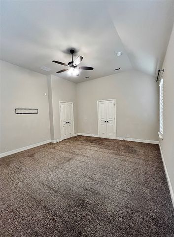 301 Autumnwood Drive, Mansfield, TX 76063