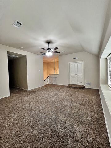 301 Autumnwood Drive, Mansfield, TX 76063