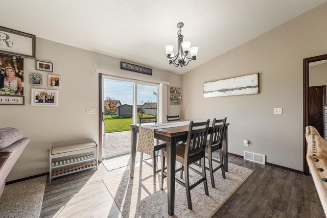 1411 MERA LANE, Kaukauna, WI 54130