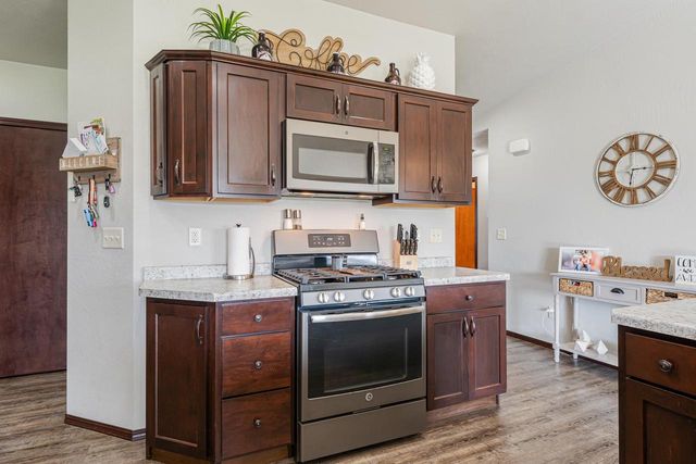 1411 MERA LANE, Kaukauna, WI 54130
