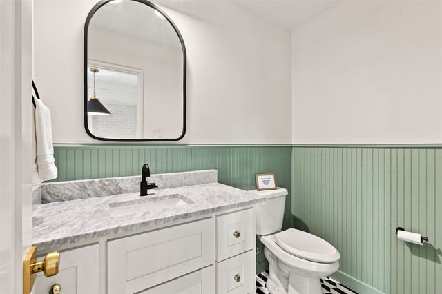 800 N Waddill Street, Mckinney, TX 75069
