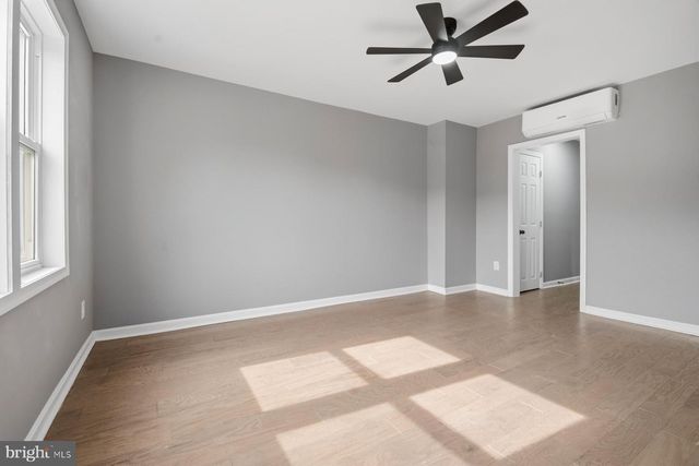 906 1ST ST, Baltimore, MD 21225