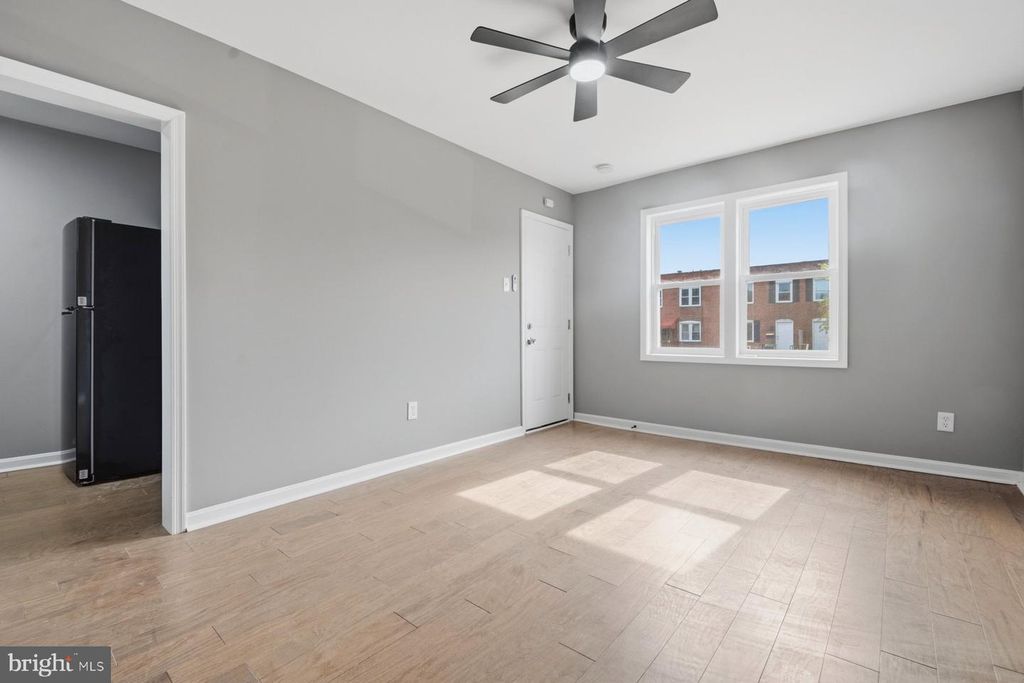 Image 21 of property listing at 906 1ST ST, Baltimore, MD 21225