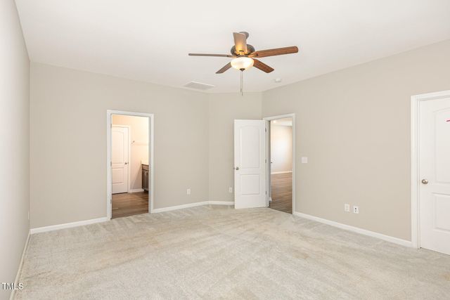 157 Willow Grove Lane, Fuquay Varina, NC 27526