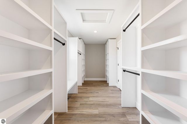 872 Vienna Way, Traverse City, MI 49696