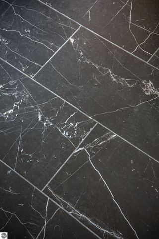 872 Vienna Way, Traverse City, MI 49696