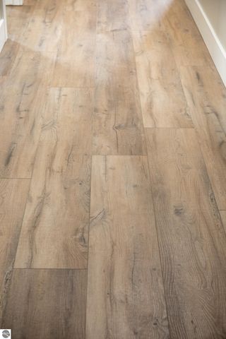 872 Vienna Way, Traverse City, MI 49696