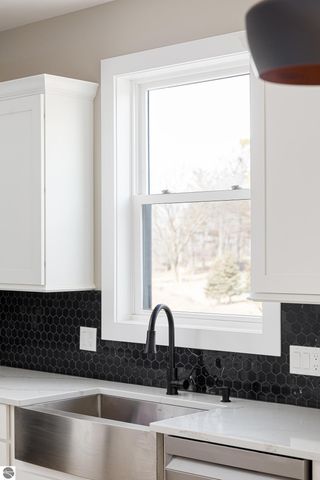 872 Vienna Way, Traverse City, MI 49696