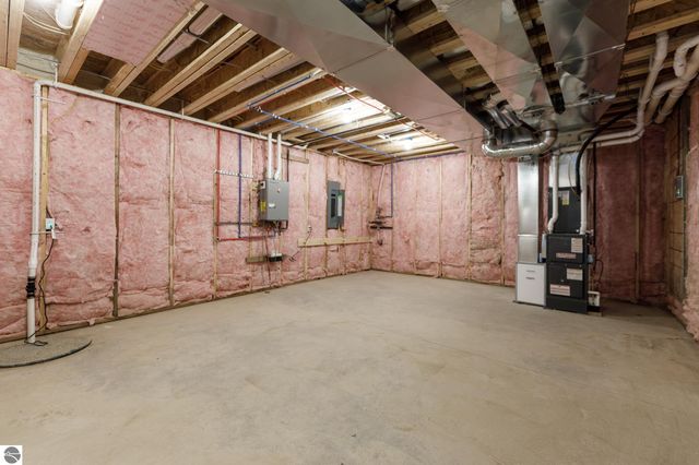 872 Vienna Way, Traverse City, MI 49696