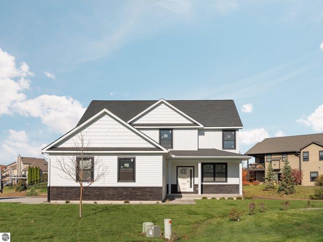 872 Vienna Way, Traverse City, MI 49696