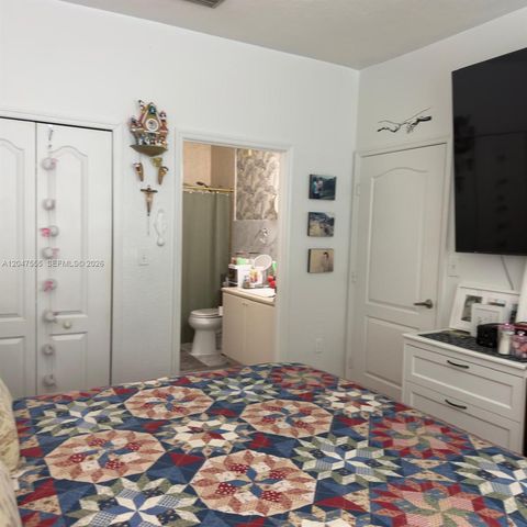 17820 NW 73rd Avenue 1031, Hialeah, FL 33015