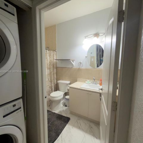 17820 NW 73rd Avenue 1031, Hialeah, FL 33015