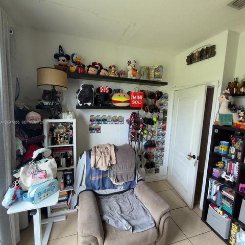 17820 NW 73rd Avenue 1031, Hialeah, FL 33015