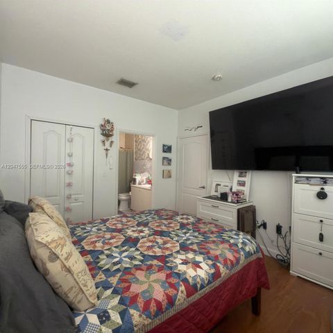 17820 NW 73rd Avenue 1031, Hialeah, FL 33015