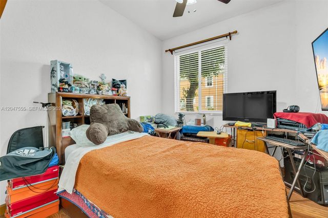 17820 NW 73rd Avenue 1031, Hialeah, FL 33015