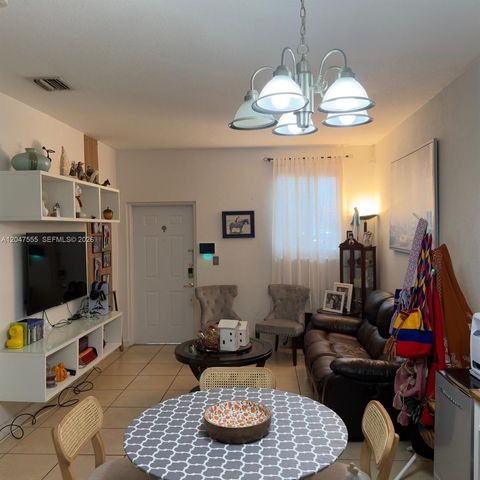 17820 NW 73rd Avenue 1031, Hialeah, FL 33015