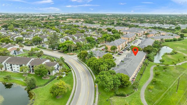 17820 NW 73rd Avenue 1031, Hialeah, FL 33015