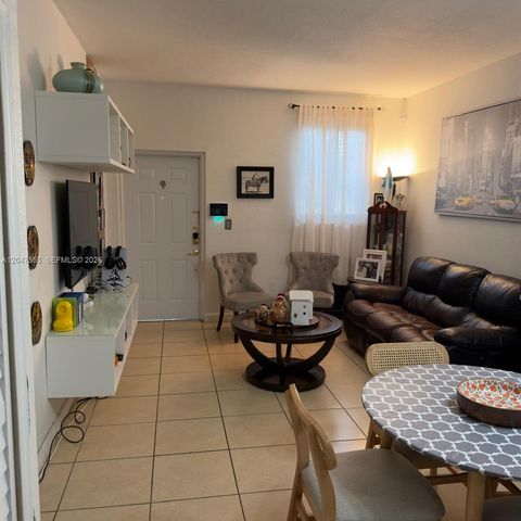 17820 NW 73rd Avenue 1031, Hialeah, FL 33015