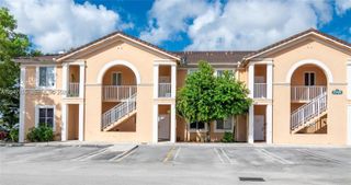 17820 NW 73rd Avenue 1031, Hialeah, FL 33015